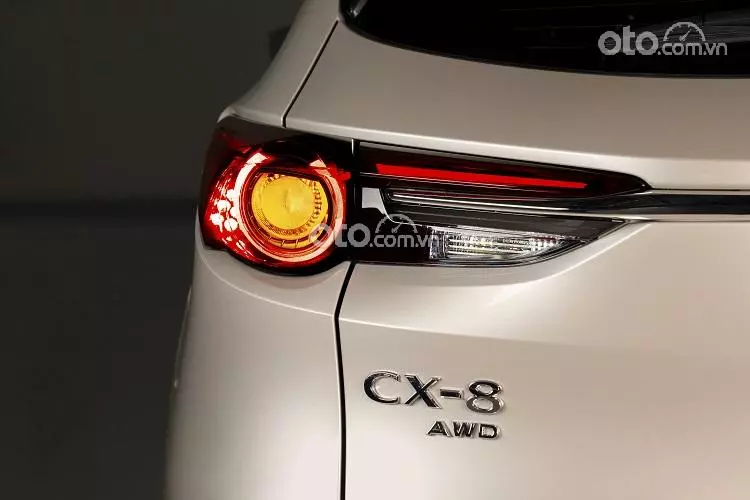 Giá xe Mazda CX-8 cập nhất mới nhất tháng 10/2024