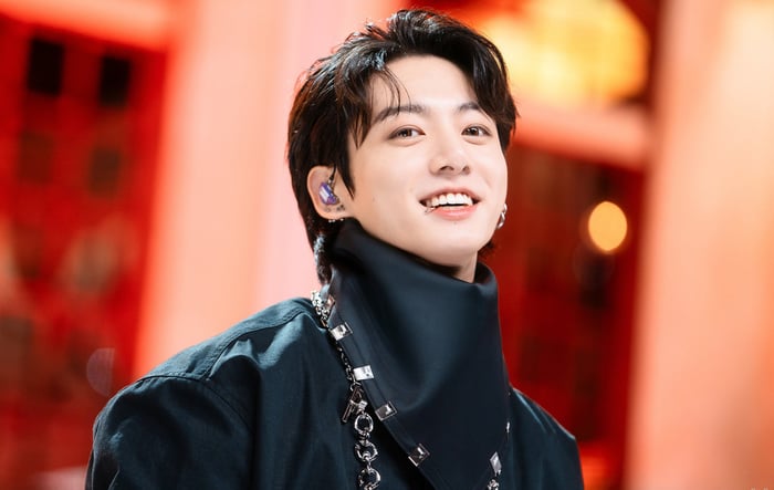 Khám phá vẻ đẹp cuốn hút trong nụ cười của Jungkook